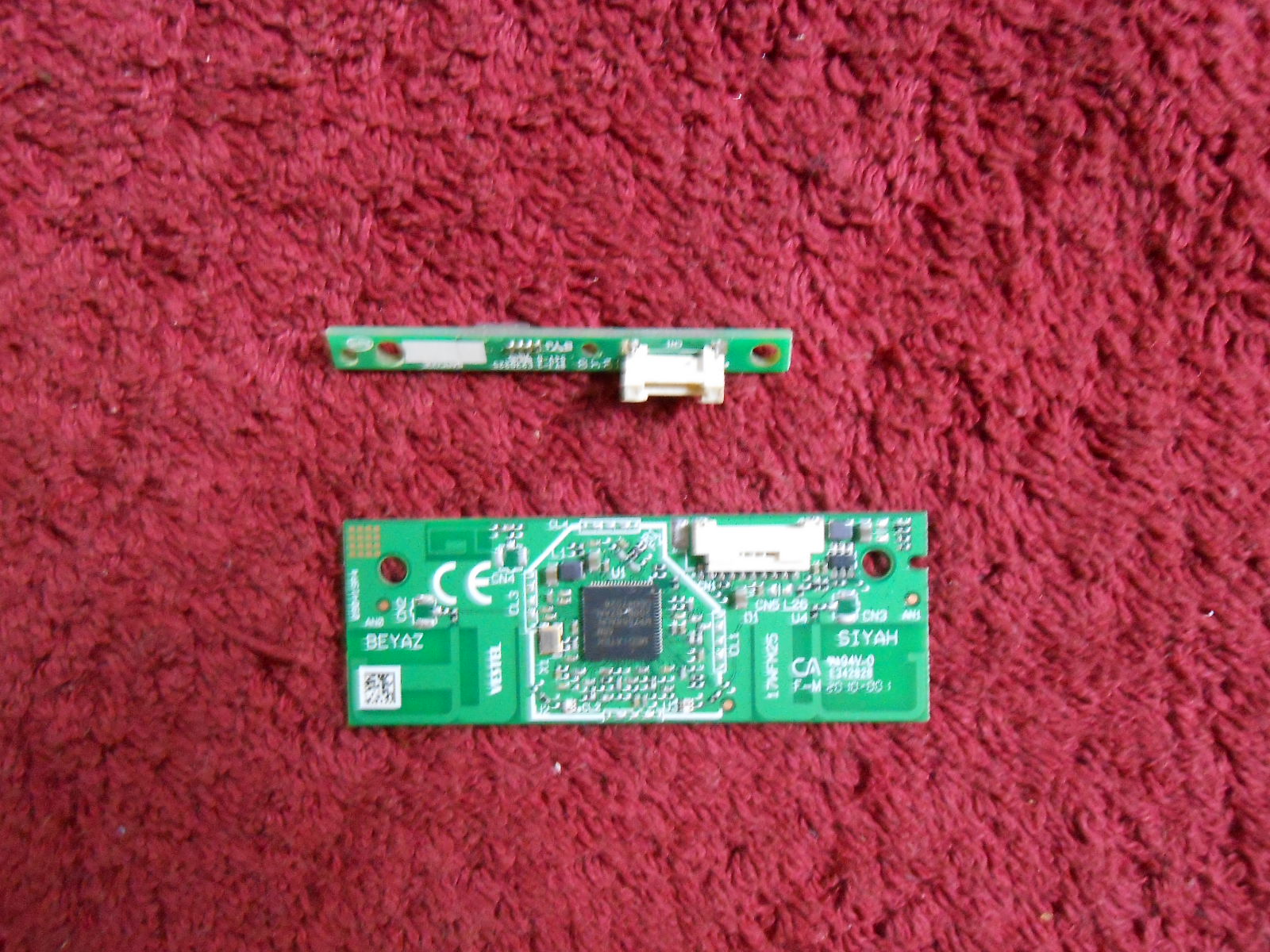 Πλακέτα Vestel 17WFM25 Wi-Fi & Bluetooth Module Specs AND 17LD201 IR Remote Sensor ΓΧ Πλακέτα Vestel 17WFM25 Wi-Fi & Bluetooth Module Specs AND 17LD201 IR Remote Sensor ΓΧ